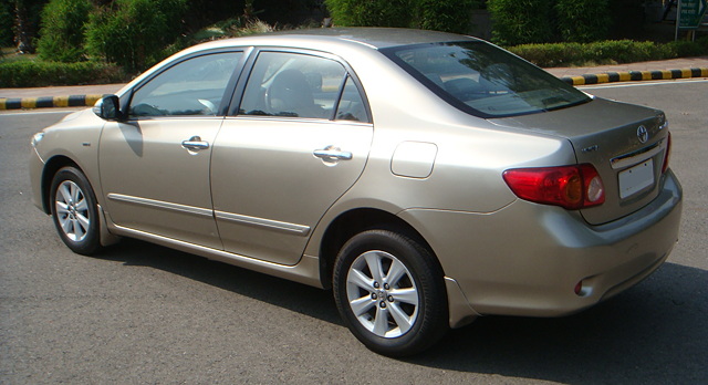 used toyota corolla altis in delhi #3