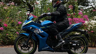 Suzuki Gixxer SF Price, Images, Colours, Mileage &amp; Reviews ...